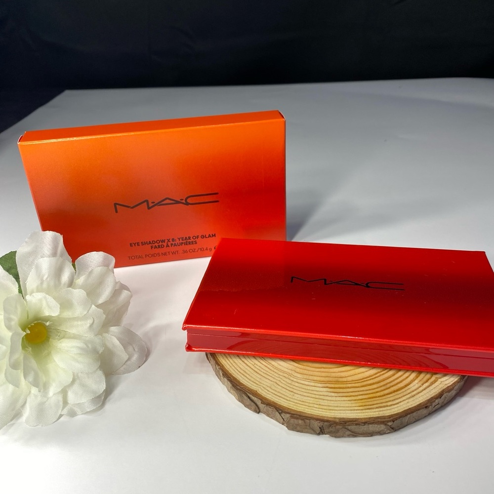 MAC Eyeshadow Palette X 8 Shades Year Of Glam .36oz/10.4g